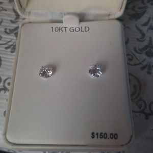 10kt stud earrings